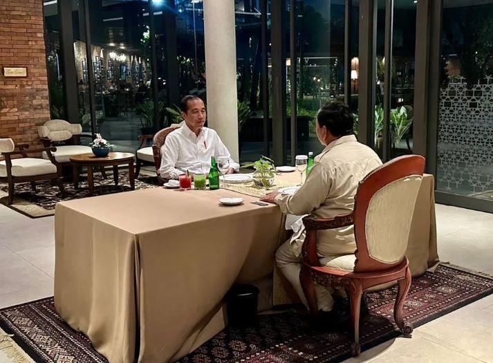 Jokowi-Prabowo Makan Malam Bersama, Bahas Apa Ya?