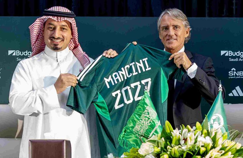 Roberto Mancini Tinggalkan Timnas Arab Saudi