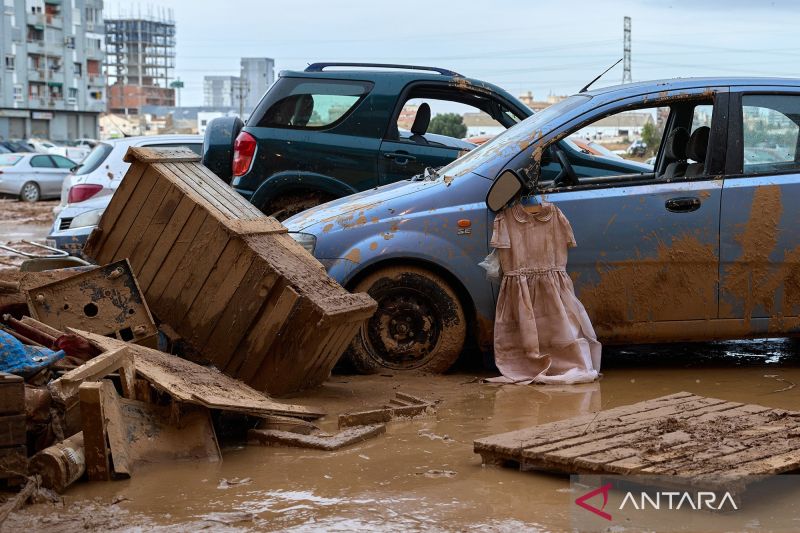 Cuaca Abnormal di Spanyol: Banjir Besar dan Ratusan Kematian