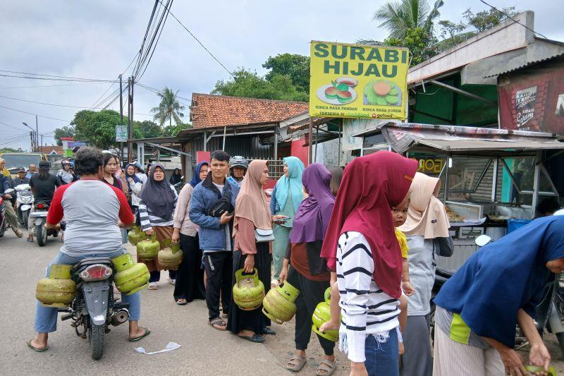 DPR Soroti LPG 3 Kg Lenyap di Warung: Agen Tidak Siap Jadi Pengecer