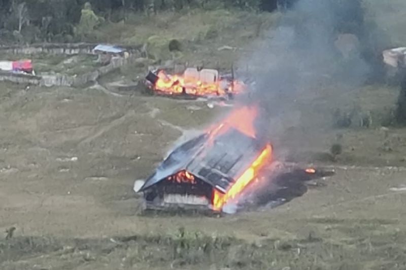 KKB Berulah Lagi, Bakar Sekolah dan Kantor Kampung di Puncak