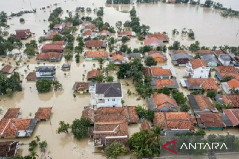 Banjir Karawang Belum Surut, Ratusan Rumah di Dua Desa Masih Terendam   