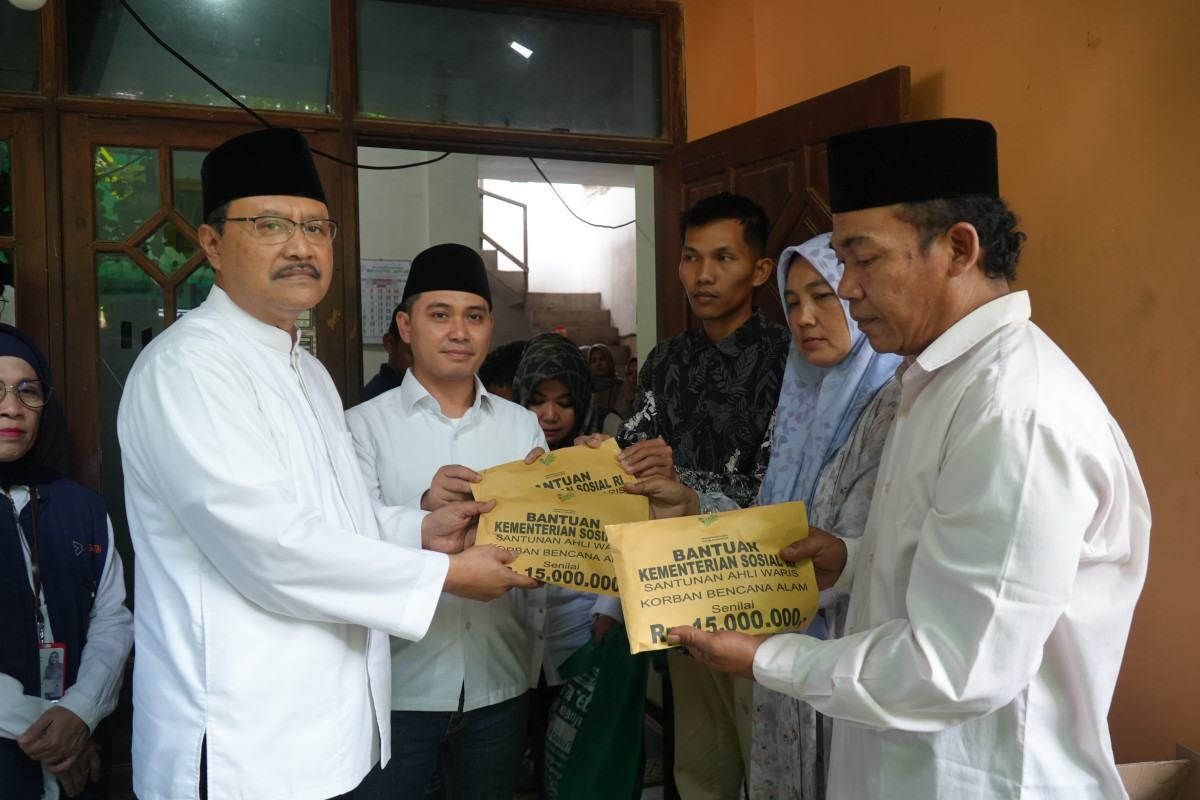 Longsor Mojokerto: 10 Jiwa Wafat, Mensos Beri Bantuan Rp150 Juta 