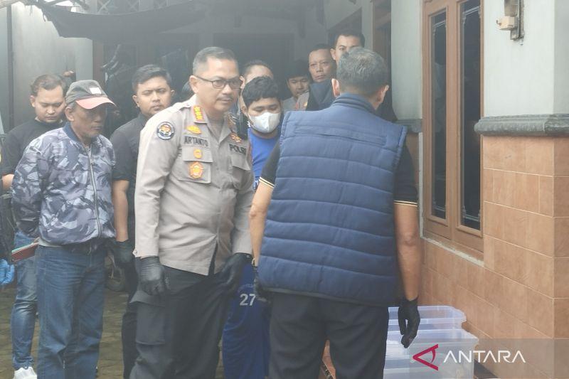 Polda Jateng Geledah Rumah Predator Seks Puluhan ABG di Jepara
