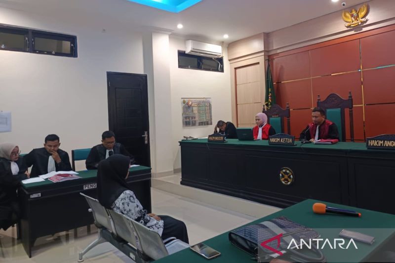Jaksa Penuntut Umum Kajari Konsel Tuntut Bebas Supriyani