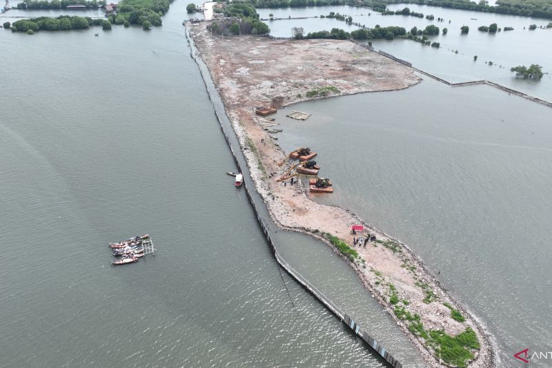 9 Orang Jadi Tersangka Kasus Pagar Laut Bekasi, Termasuk Kades Segarajaya