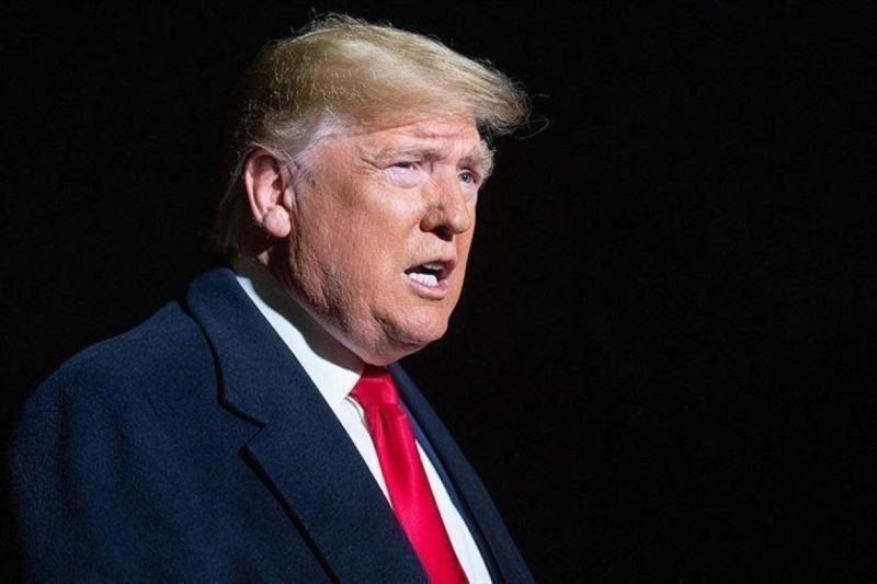 Bursa Dibuka Melemah Efek Tarif Baru Trump