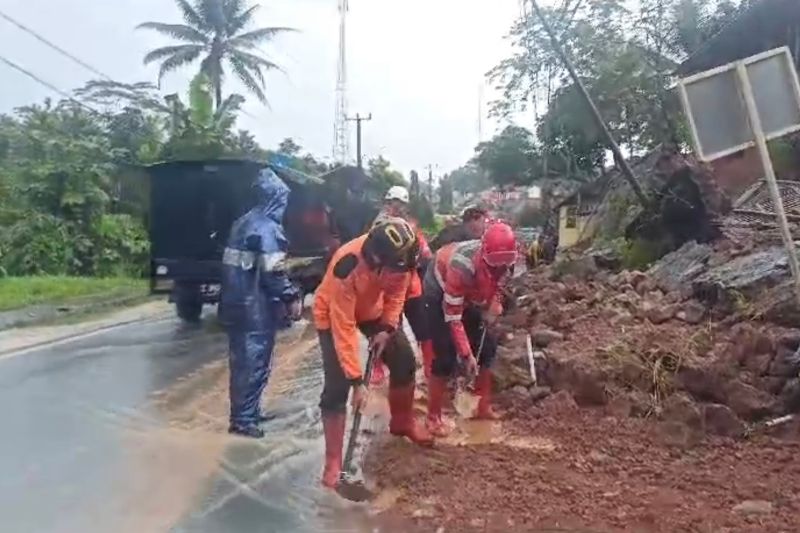 Sejumlah Daerah di Ciamis Terdampak Banjir dan Longsor