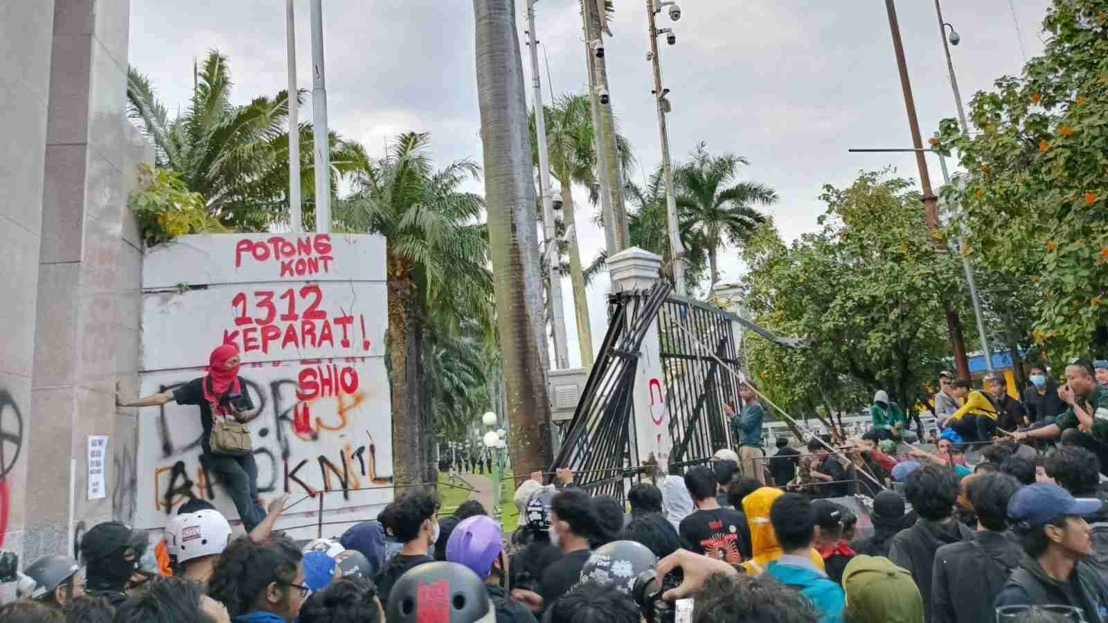Prabowo Akhirnya Respons Rangkaian Demo, Sindir Bayaran dan Kepentingan Asing