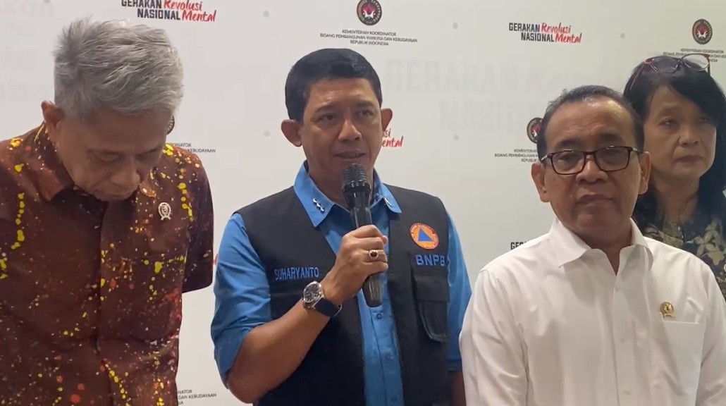 Gunung Lewotobi Erupsi, BNPB: Satu Orang Terluka