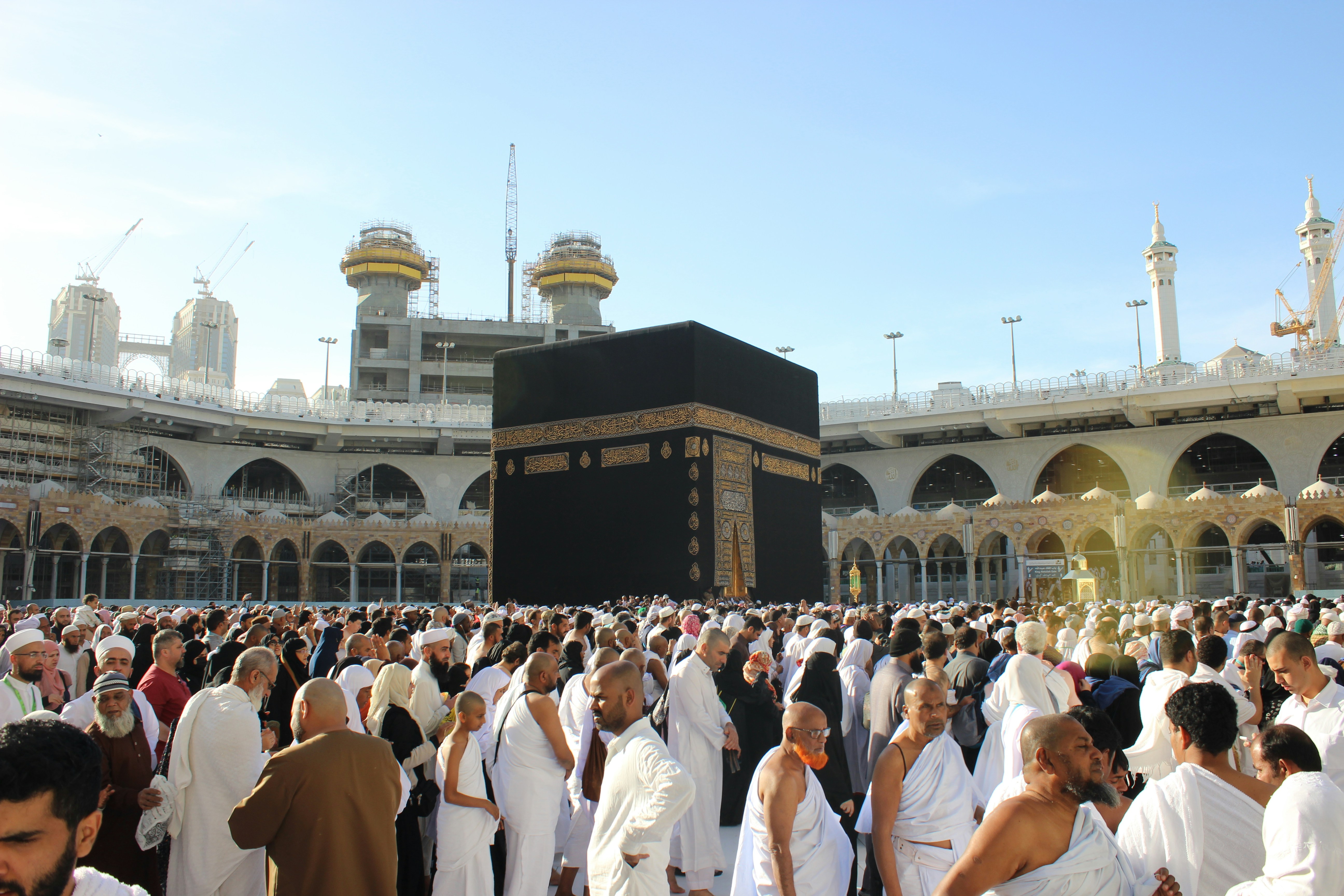 Saudi Tutup Makkah, Waspada Iming-Iming Haji tanpa Antre, Ilegal!