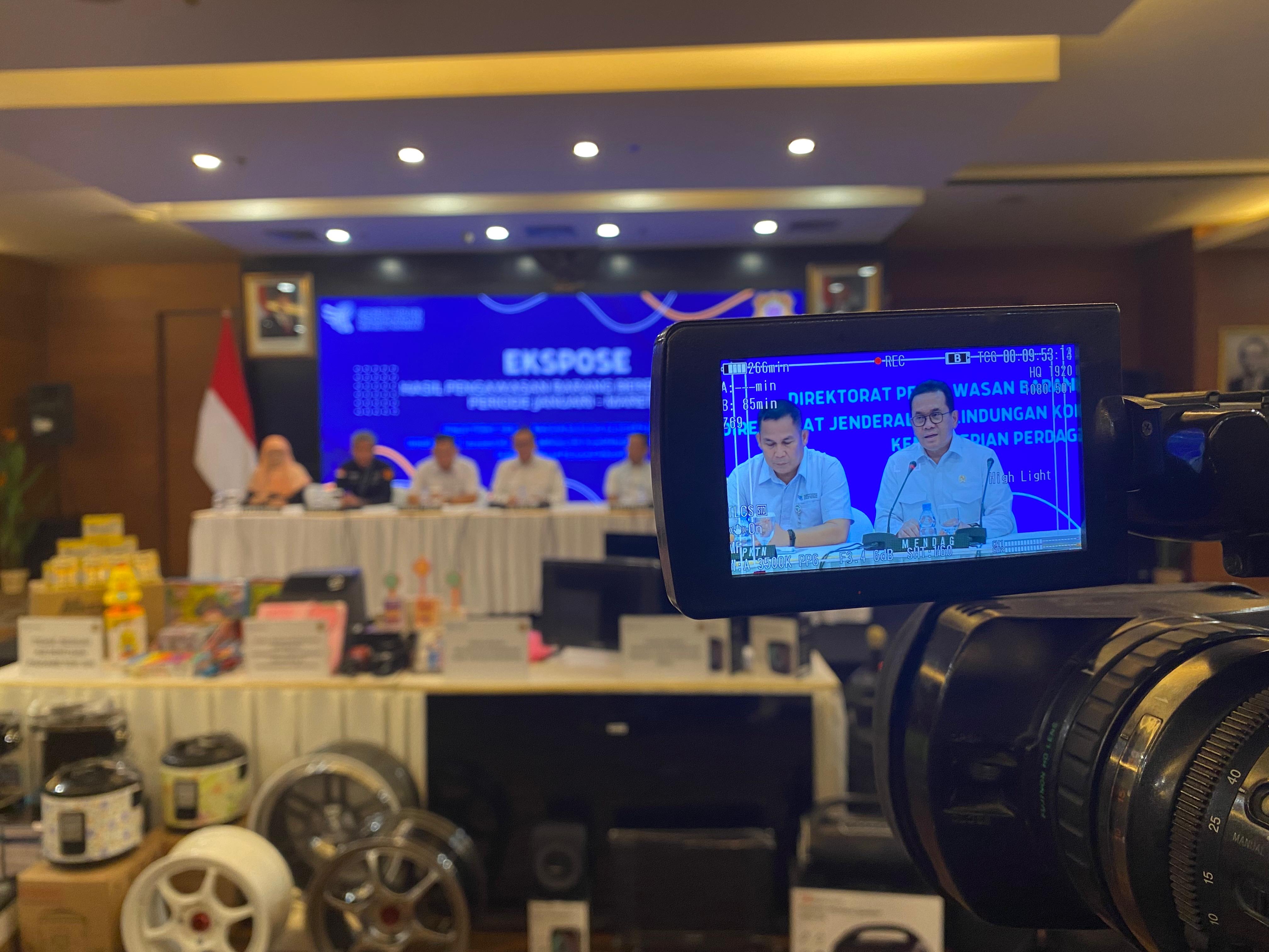 Mendag Ungkap Serbuan Produk Ilegal Rp15 Miliar, China Diduga jadi Sumber Utama