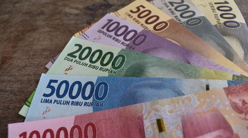 Rekening Tabungan di Bawah Rp100 Juta Terus Turun