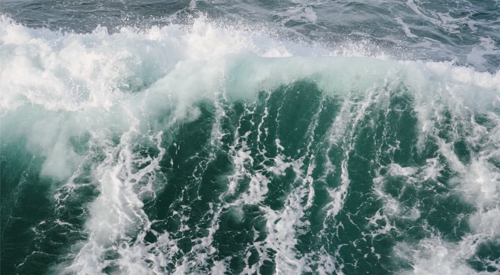 Ilustrasi. Makin besar asteroid yang jatuh ke Bumi, makin besar peluangnya memicu tsunami raksasa. (dok. Pexels)