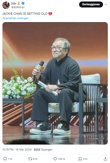 Tangkap layar penampilan terbaru Jackie Chan. (Dokumen akun X @ayeejuju)