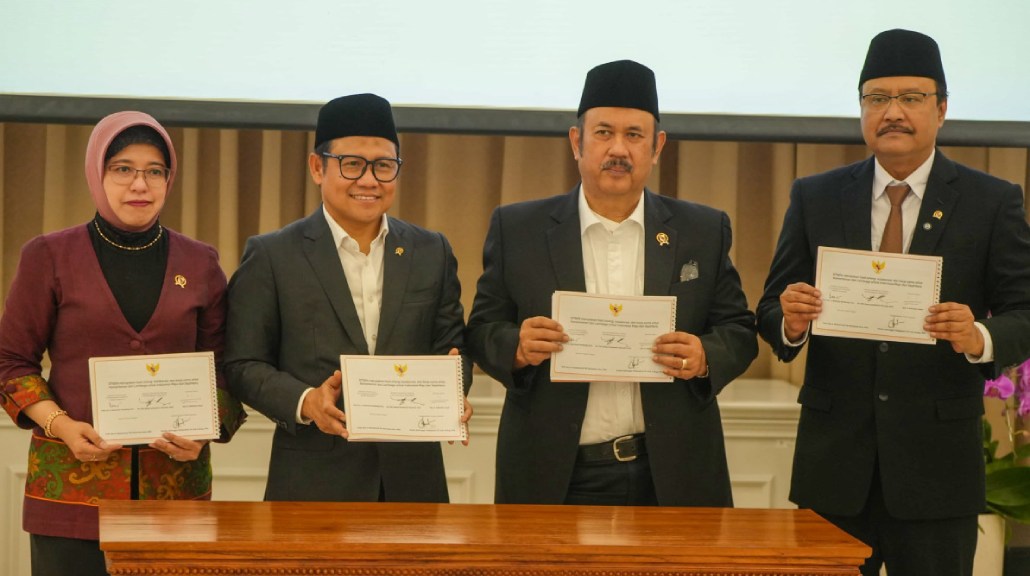 Data Tunggal Sosial Ekonomi Nasional (DTSEN) akan digunakan pemerintah untuk menyalurkan bantuan sosial (bansos). (foto: Kemensos)