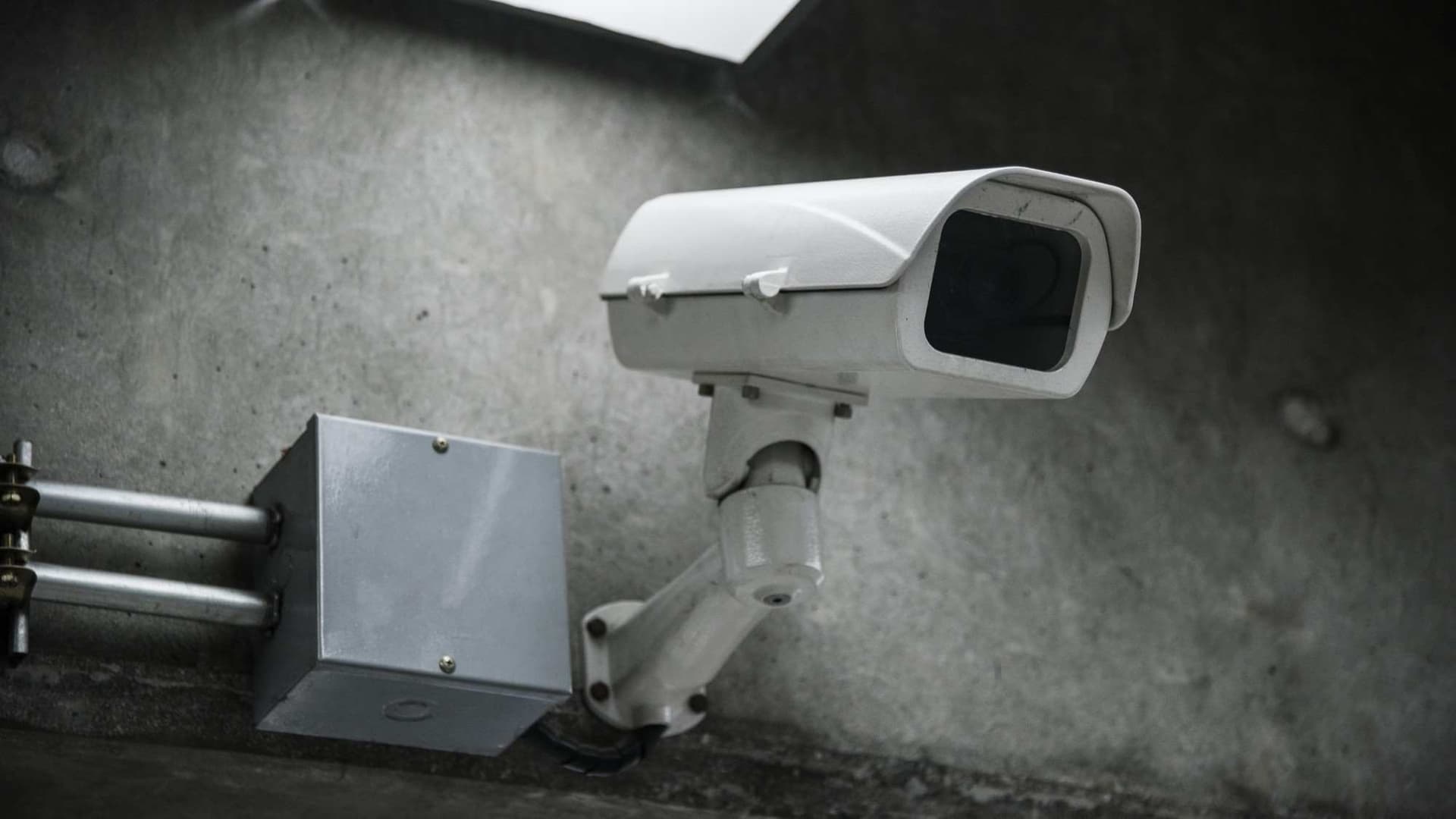 Ilustrasi. Semua ruang pemeriksaan nantinya wajib dipasangi CCTV. (dok. Freepik)