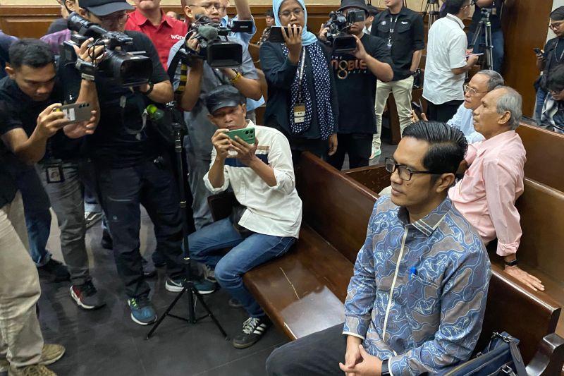 Mantan Jubir KPK Febri Diansyah masuk tim kuasa hukum Hasto. (ANTARA/Fath Putra Mulya)