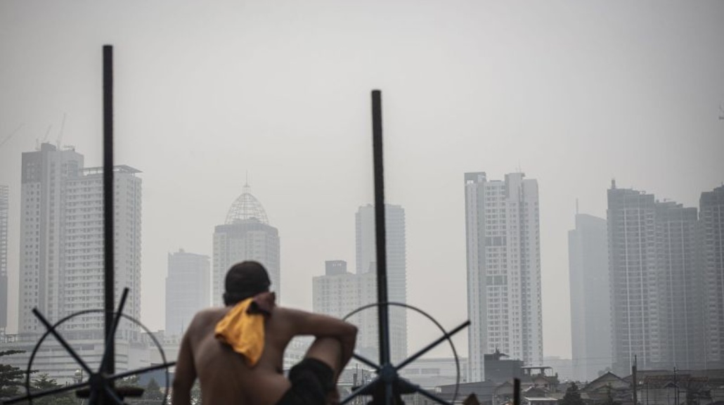 Ilustrasi. Saat polusi udara Jakarta makin pekat, Pemerintah sempat mendorong WFH. (Antara)