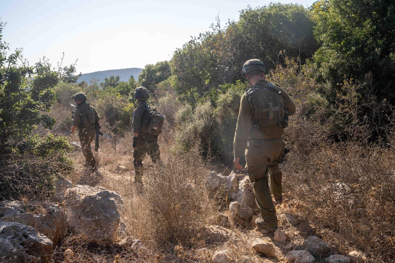 Pasukan pertahanan Israel (IDF) melakukan latihan tempur di Israel bagian utara, beberapa waktu lalu, sebelum melakukan operasi darat melawan Hizbullah di Lebanon selatan sejak Senin (30/9/2024). 