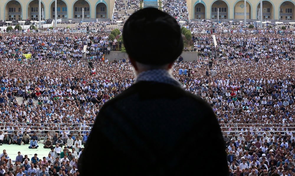 Khotbah Jumat Ayatollah Khamenei: Negara Islam Bersatulah