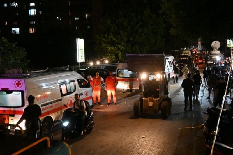 Asosiasi Medis Internasional Lebanon (ILMA) pada Sabtu (5/10/2024) mendesak Organisasi Kesehatan Dunia (WHO) dan PBB untuk menghentikan "aksi melumpuhkan" yang dilakukan pasukan Israel terhadap sistem kesehatan Lebanon. Foto: ANTARA/Anadolu/py