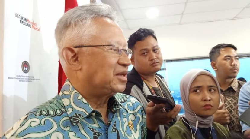 Ditanya Soal Reshuffle, Mendiktisainstek Kabur