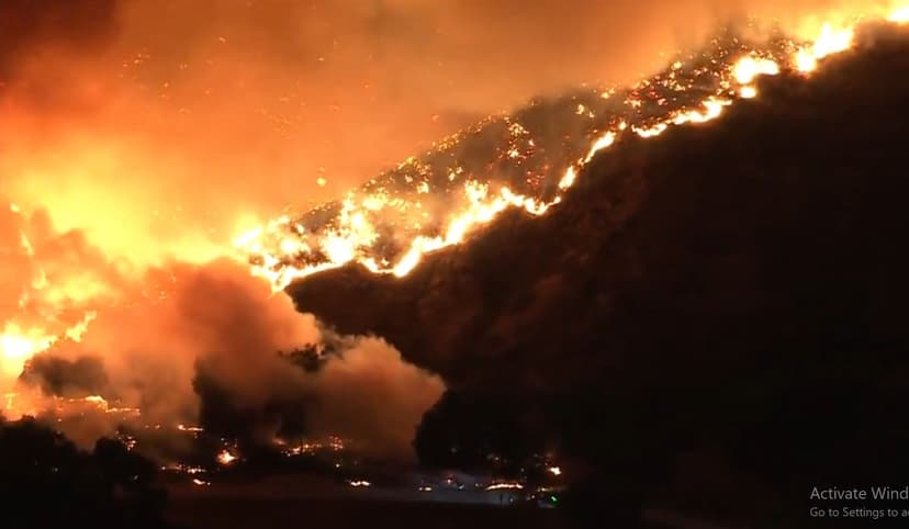 Los Angeles Terbakar Lagi