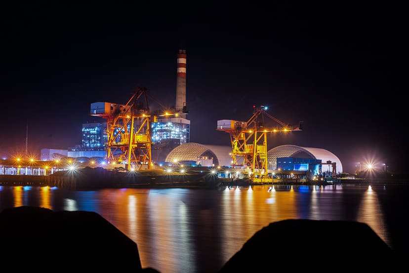 Energi Fosil Masih Dominan, Konsumsi Listrik Wajib Naik kalau Mau PDB 8%