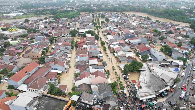 155 Rumah di 13 Kecamatan di Bekasi Terendam Banjir