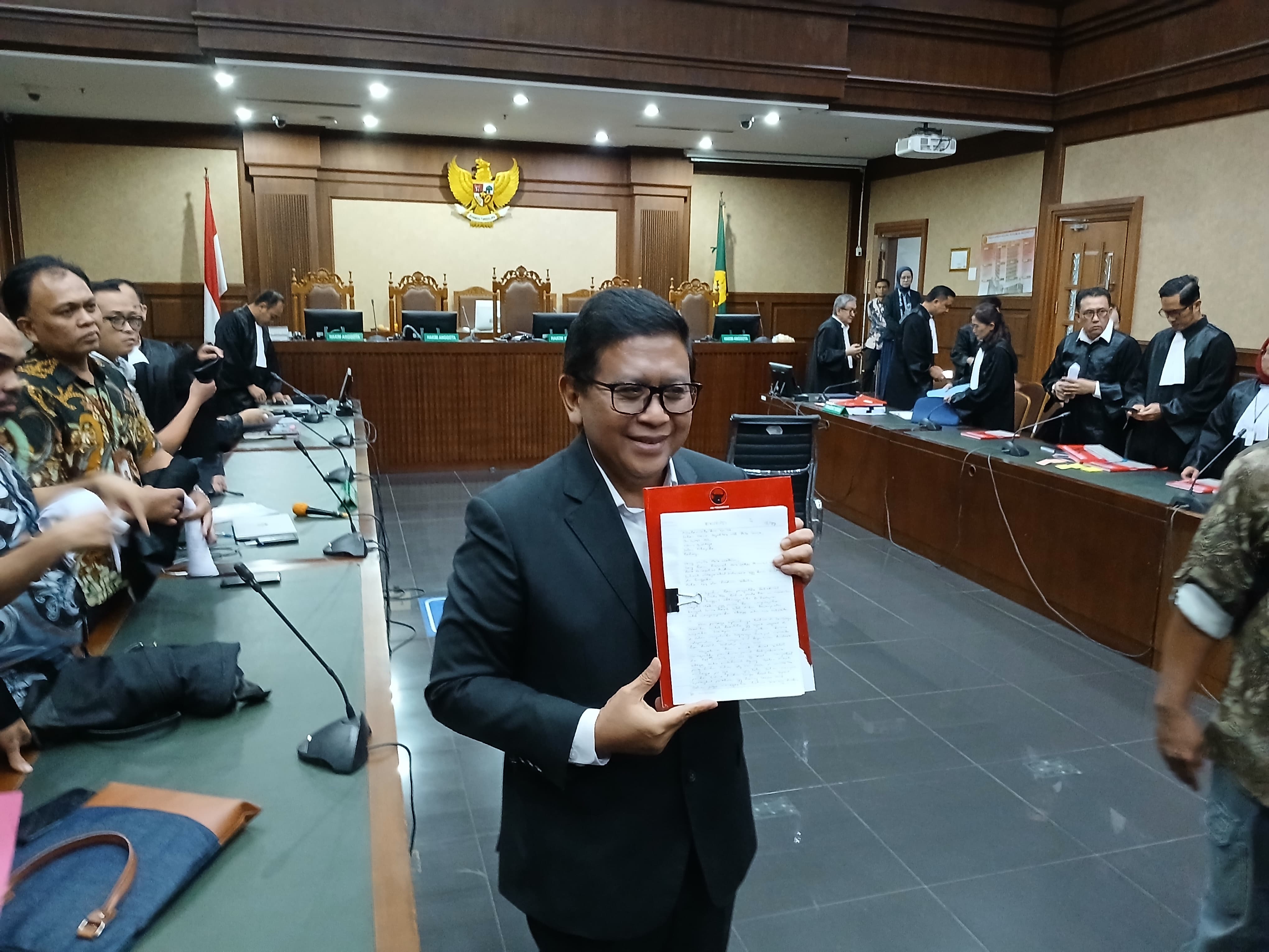 Perintah 'Ibu’ di Sidang Hasto dan Bantahan Terkait Megawati