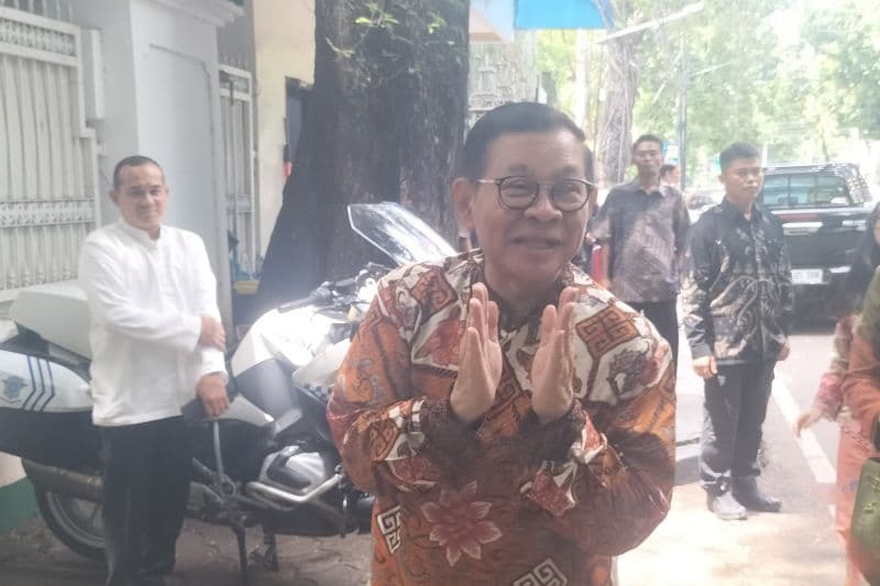 Pramono Anung dan Bang Doel Sambangi Rumah Megawati saat Idulfitri