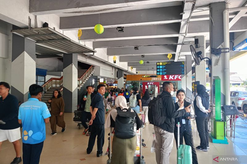 Antisipasi Puncak Arus Balik, Puluhan Personel Jaga Bandara Halim