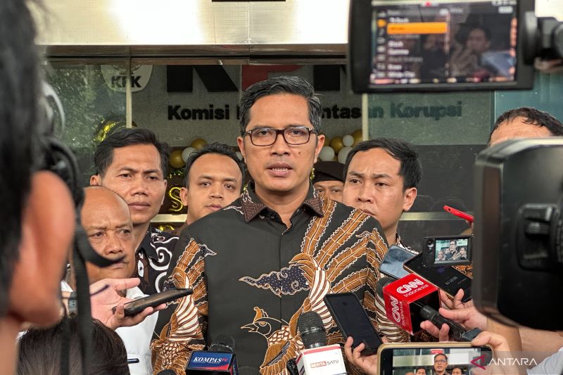 Febri Diansyah Ditanya KPK soal Proses Jadi Kuasa Hukum Hasto