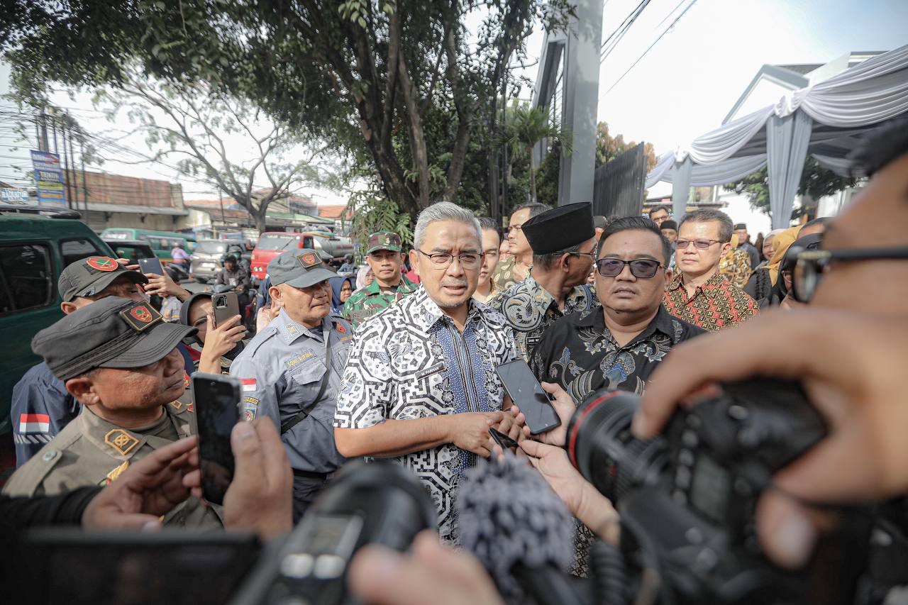 Instruksi Wali Kota segera Terbit, Farhan Larang Siswa Bawa HP ke Sekolah