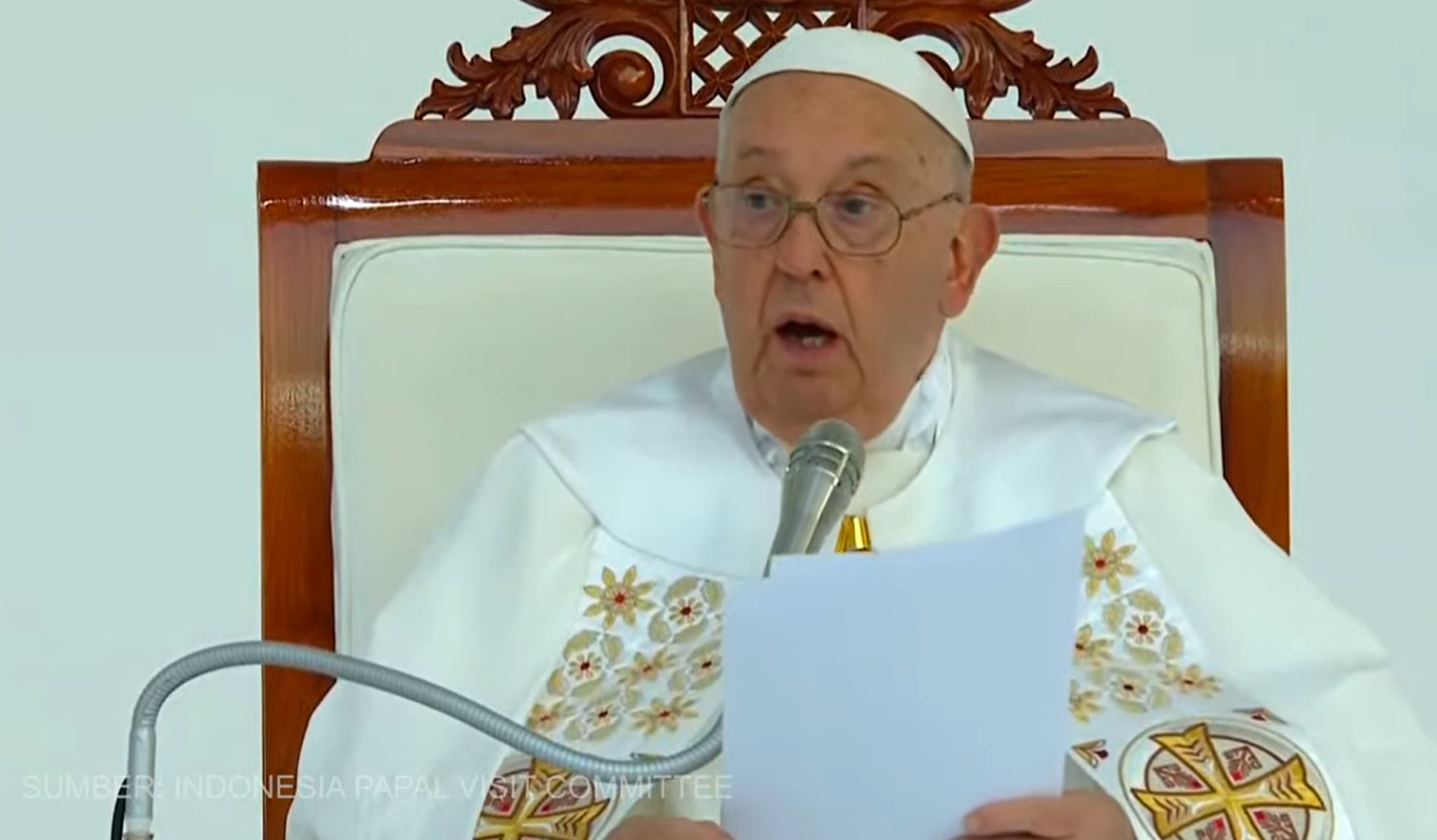 Paus Fransiskus Membaik, Kini Mulai Terapi Fisik