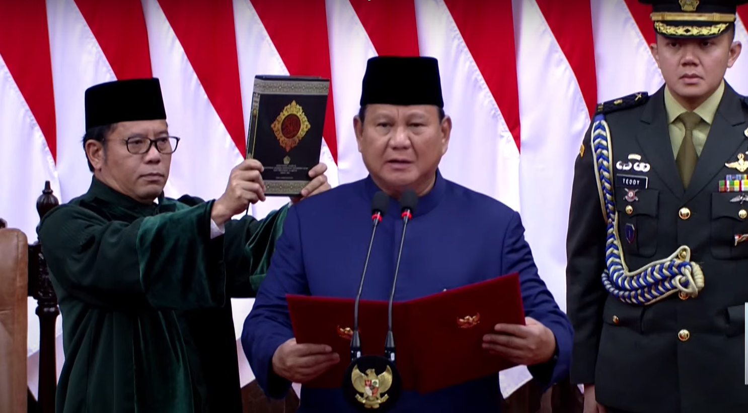 Prabowo Subianto saat ucapkan sumpah dan janji sebagai Presiden RI di Gedung Nusantara, Kompleks Parlemen, Minggu (20/10/2024). Foto: Sekretariat Presiden 