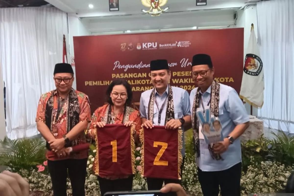 Dua paslon di Pilwalkot Semarang 2024, Agustina Wilujeng-Iswar Aminuddin dan Yoyok Sukawi-Joko Santoso. (ANTARA/Zuhdiar Laeis)
