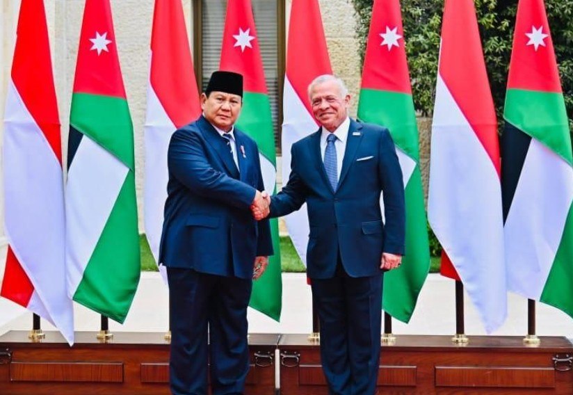 Presiden Prabowo Subianto diterima Raja Yordania, Abdullah bin Al-Hussein, Senin (14/4/2025), di Istana Al Husseiniya, Amman, Yordania. Foto: BPMI Setpres/Laily Rachev