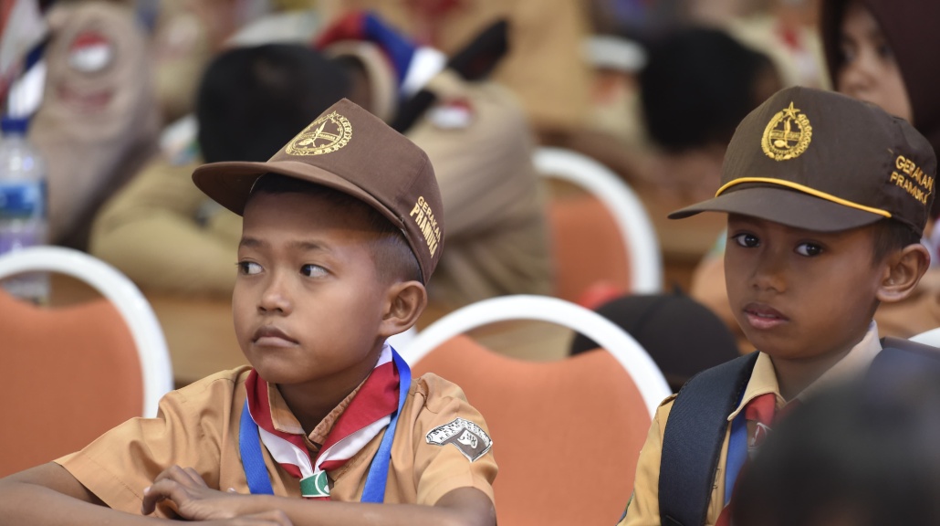 Pelajar mengikuti kegiatan Pramuka. (Dokumen Kemdikbudristek)